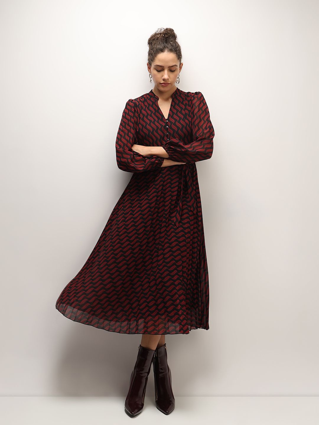 

Vero Moda Solid Mandarin Collar Bishop Sleeve Midi Fit & Flare Dress, Maroon