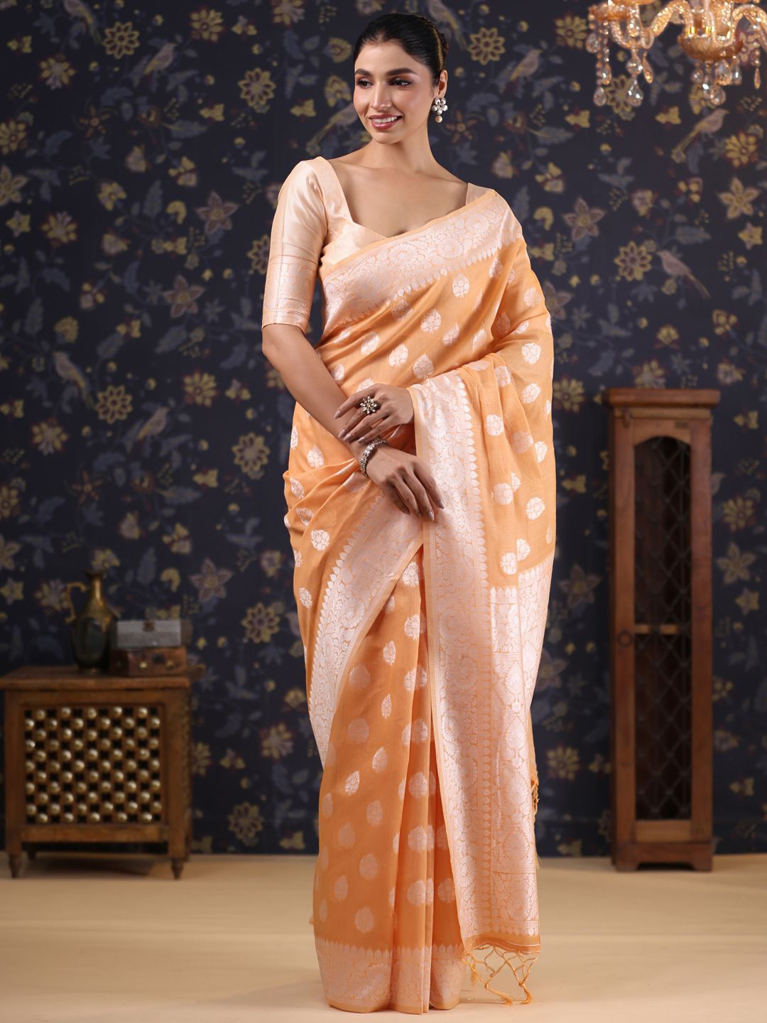 

House of Pataudi Woven Design Pure Linen Banarasi Sarees, Peach