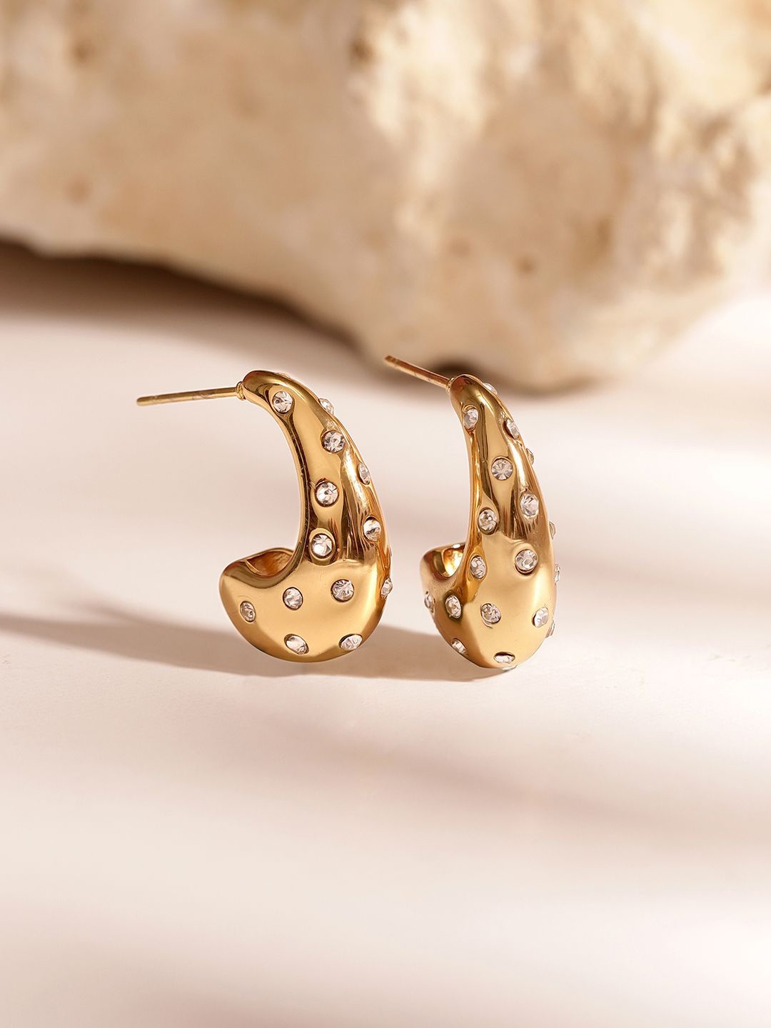 

Priyaasi Gold-Plated Stones Studded Teardrop Shaped Studs