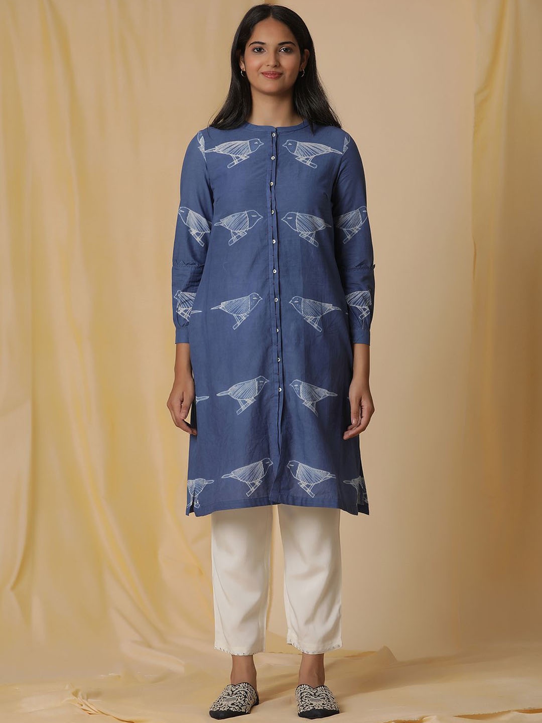 

W Quirky Printed Mandarin Collar Three-Quarter Sleeves Straight Kurta, Blue