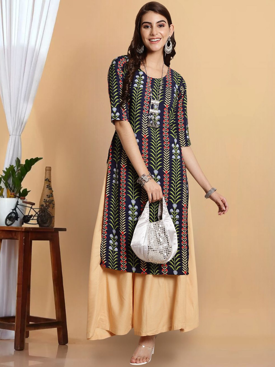 

7Threads Women Printed Floral Crepe Kurta, Multi