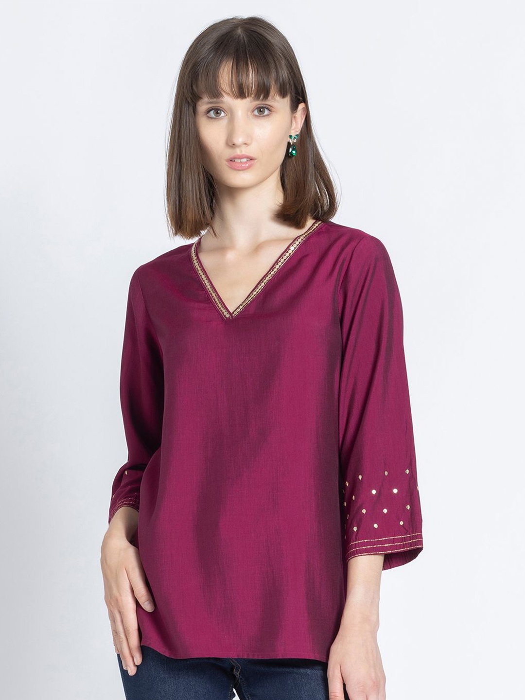 

SHAYE Embellished V-Neck Sequinned Sequinned Kurti, Pink