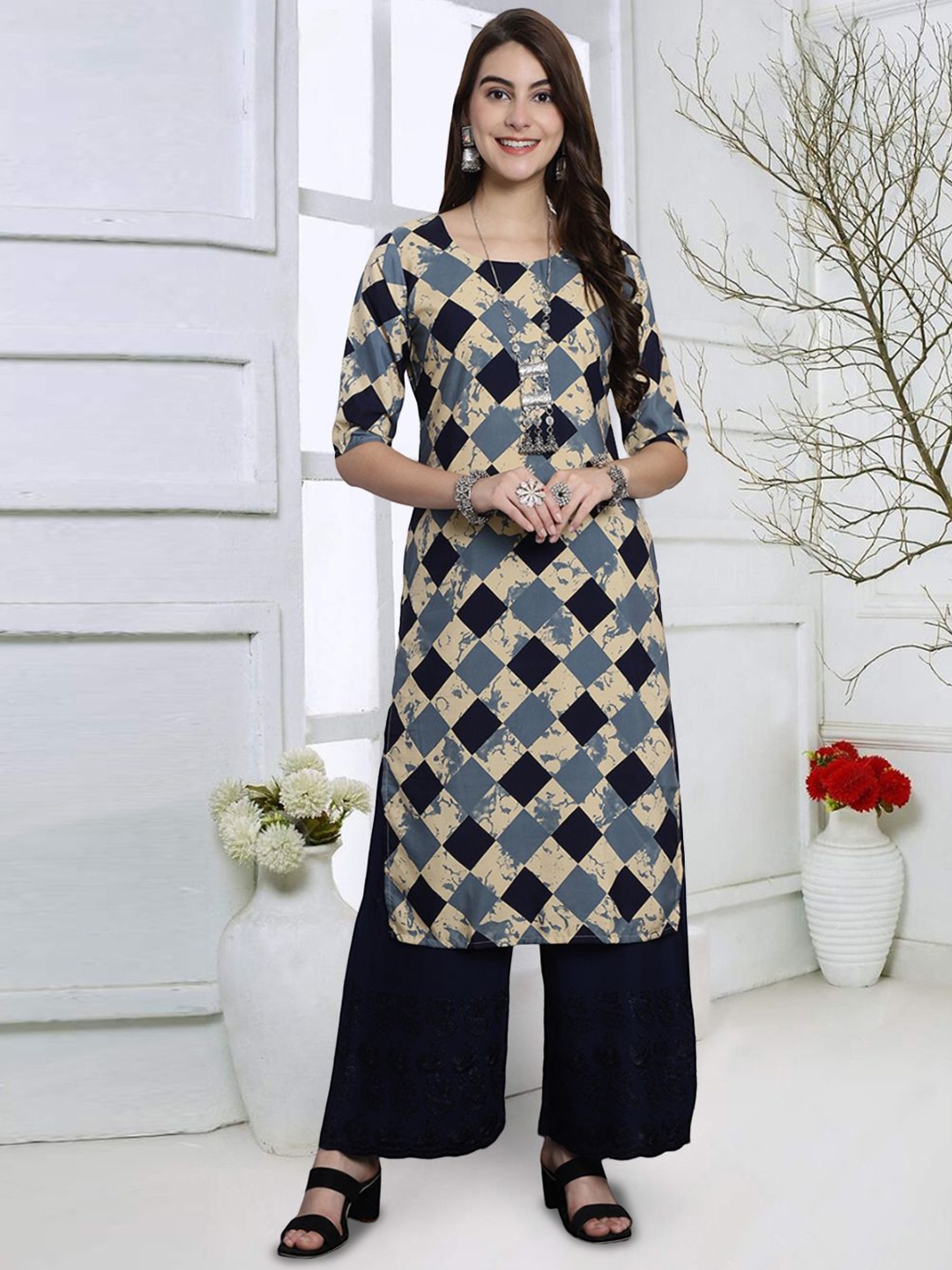 

7Threads Geometric Printed Round Neck Crepe Straight Kurta, Navy blue