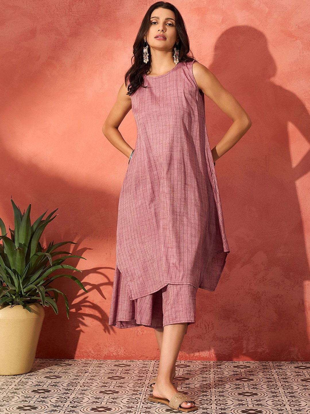 

InWeave Striped Sleeveless Asymmetric A-Line Kurta With Palazzos, Purple