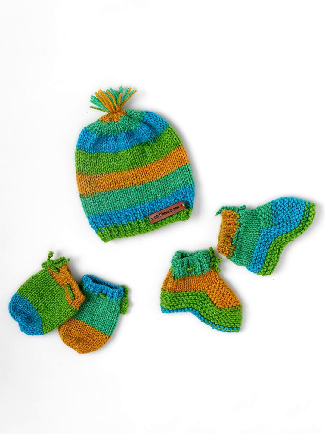 

The Original Knit Infants Unisex Knitted Baby Apparel Gift Set Cap, Socks and Mittens, Green