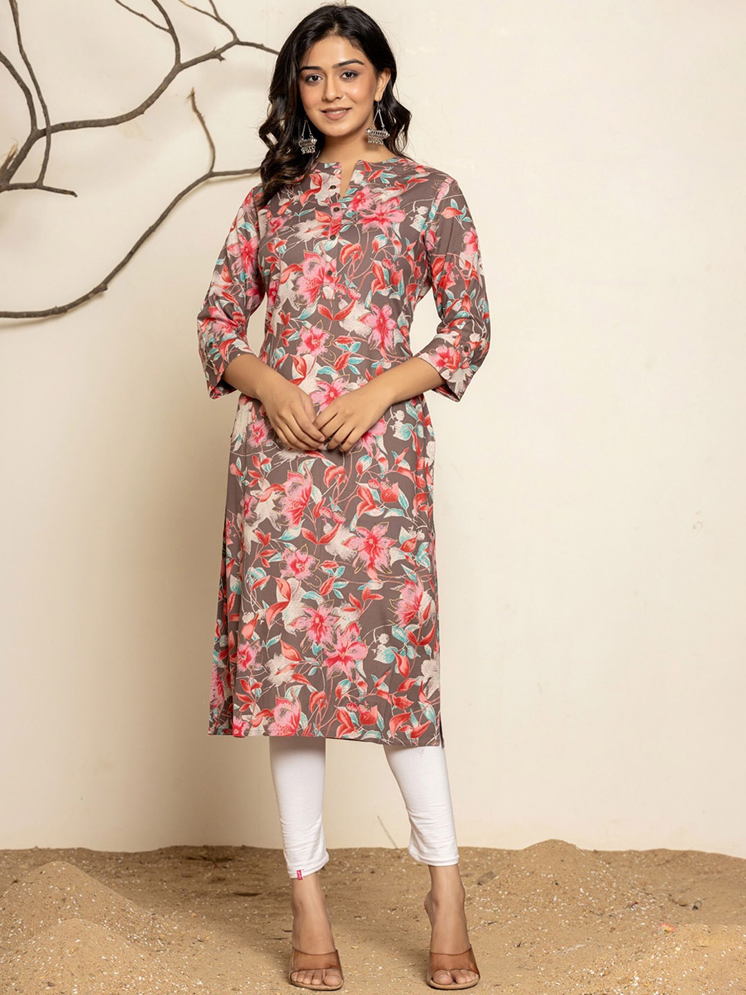 

Rouhab Floral Printed Straight Kurta, Beige