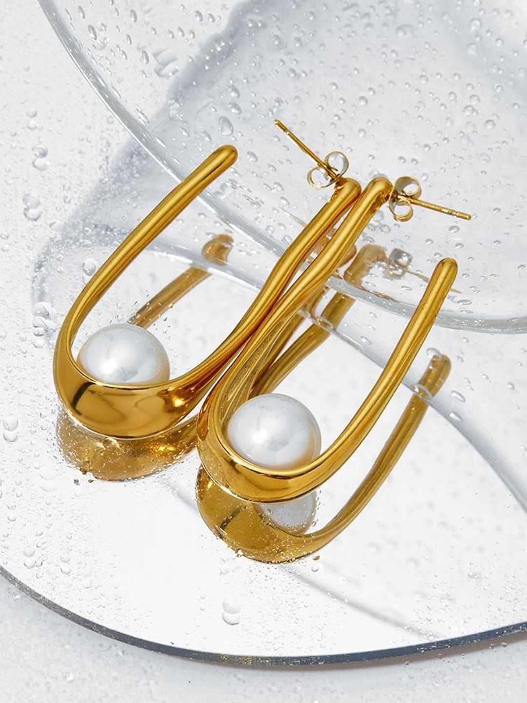 

VIEN Contemporary Studs Earrings, Gold