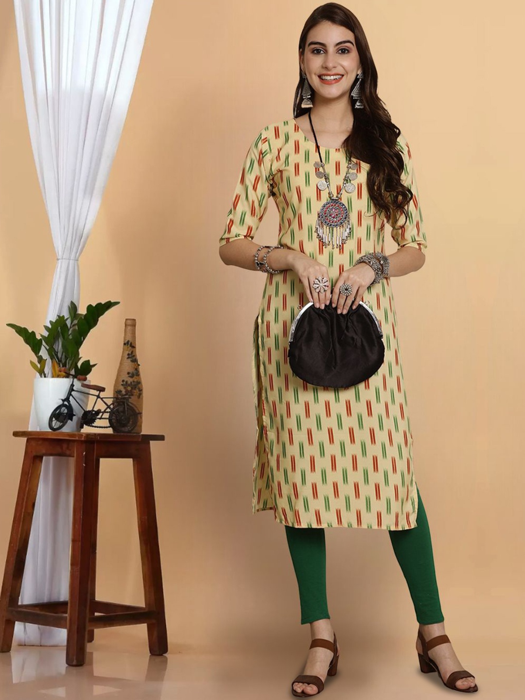 

7Threads Women Printed Patchwork Floral Crepe Kurta, Yellow