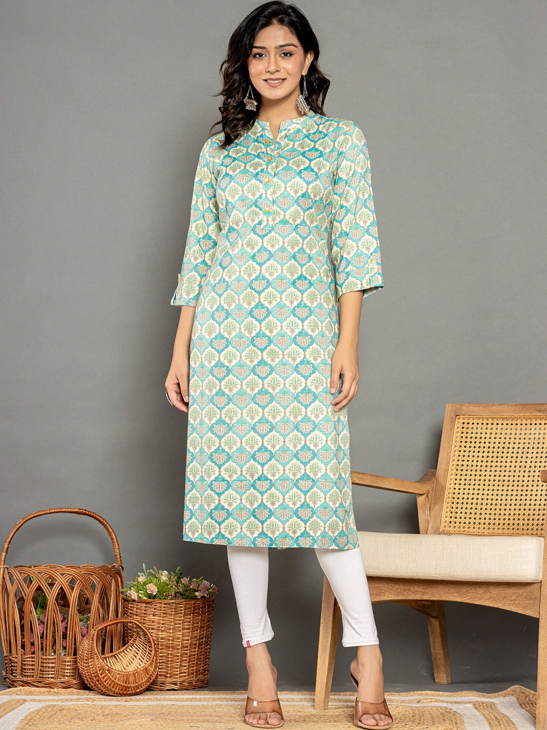 

Rouhab Geometric Printed Straight Kurta, Green