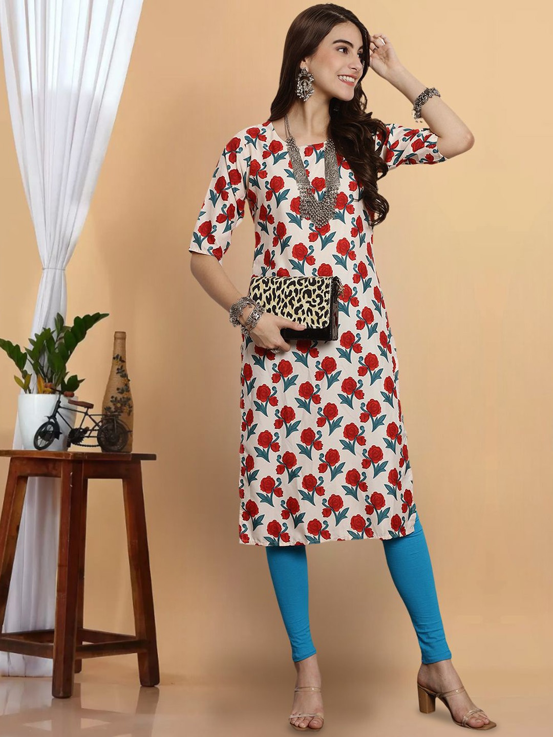 

7Threads Floral Printed Round Neck Crepe Straight Kurta, Off white