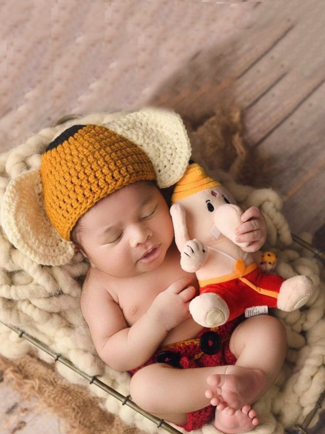 

Babymoon Infants Set Of 3 Ganesh Theme Elephant Baby Photoshoot, Yellow