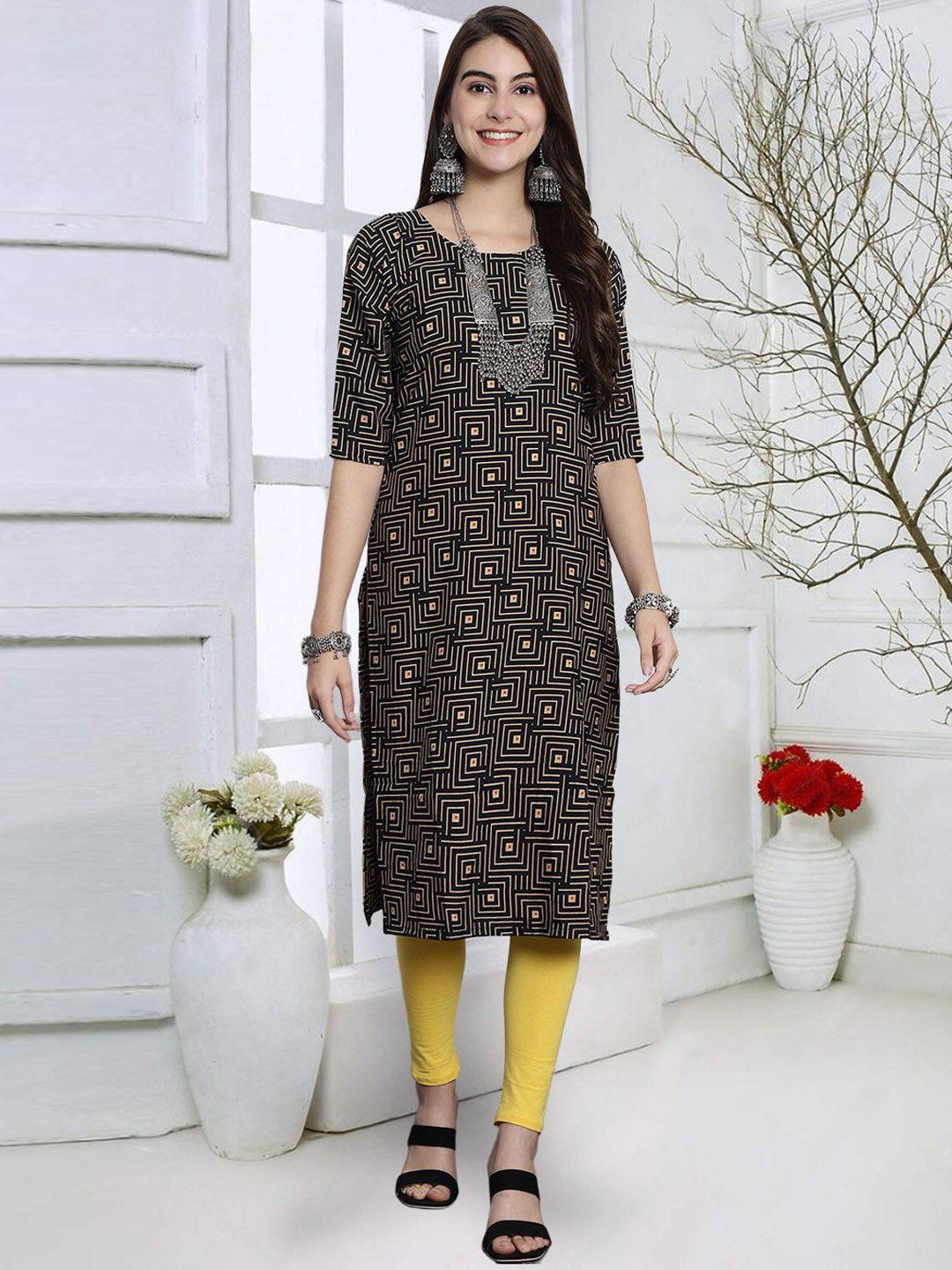 

7Threads Geometric Printed Round Neck Straight Kurta, Black