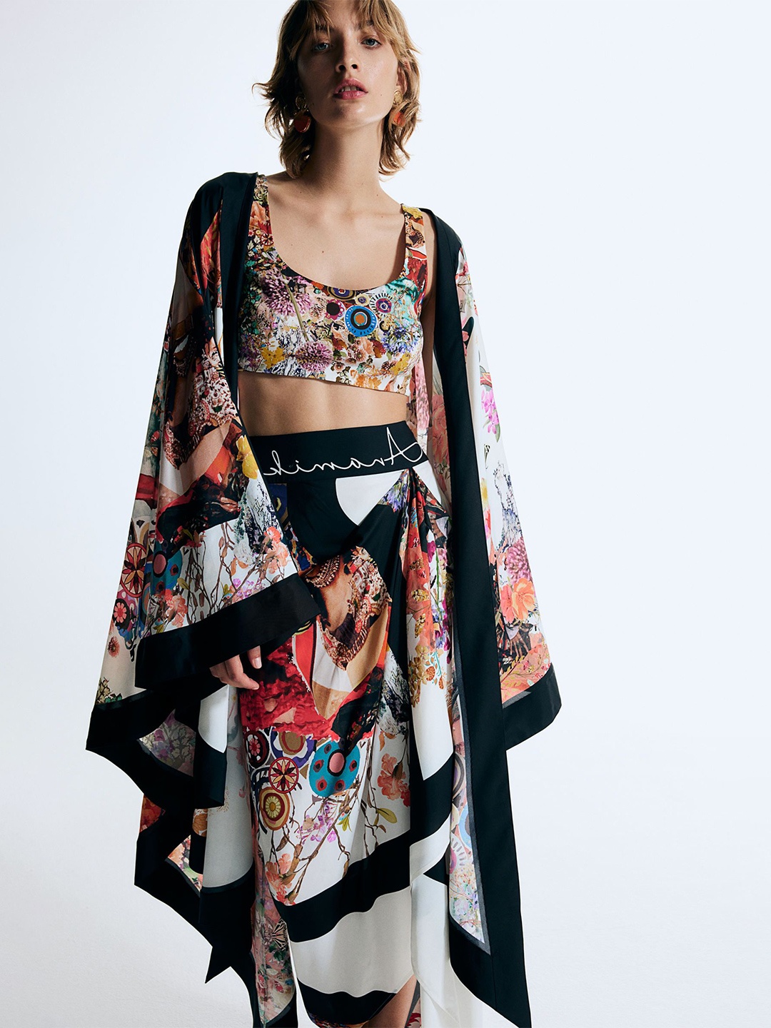 

H&M Floral-Motif Printed Cape, White