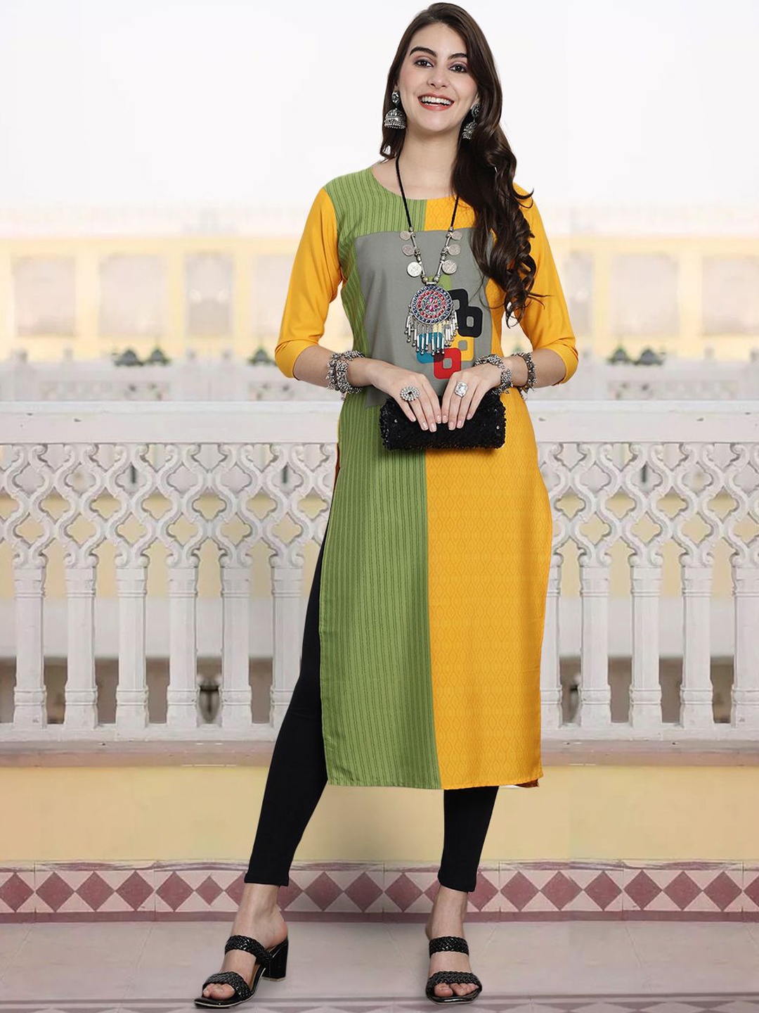 

7Threads Women Printed Patchwork Floral Crepe Kurta, Multi