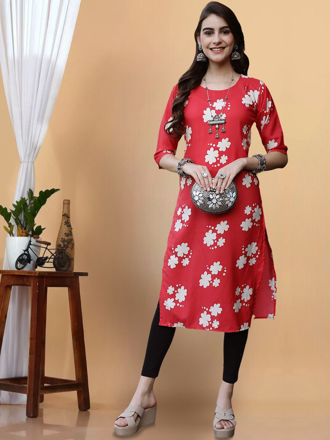 

7Threads Women Printed Patchwork Floral Crepe Kurta, Multi