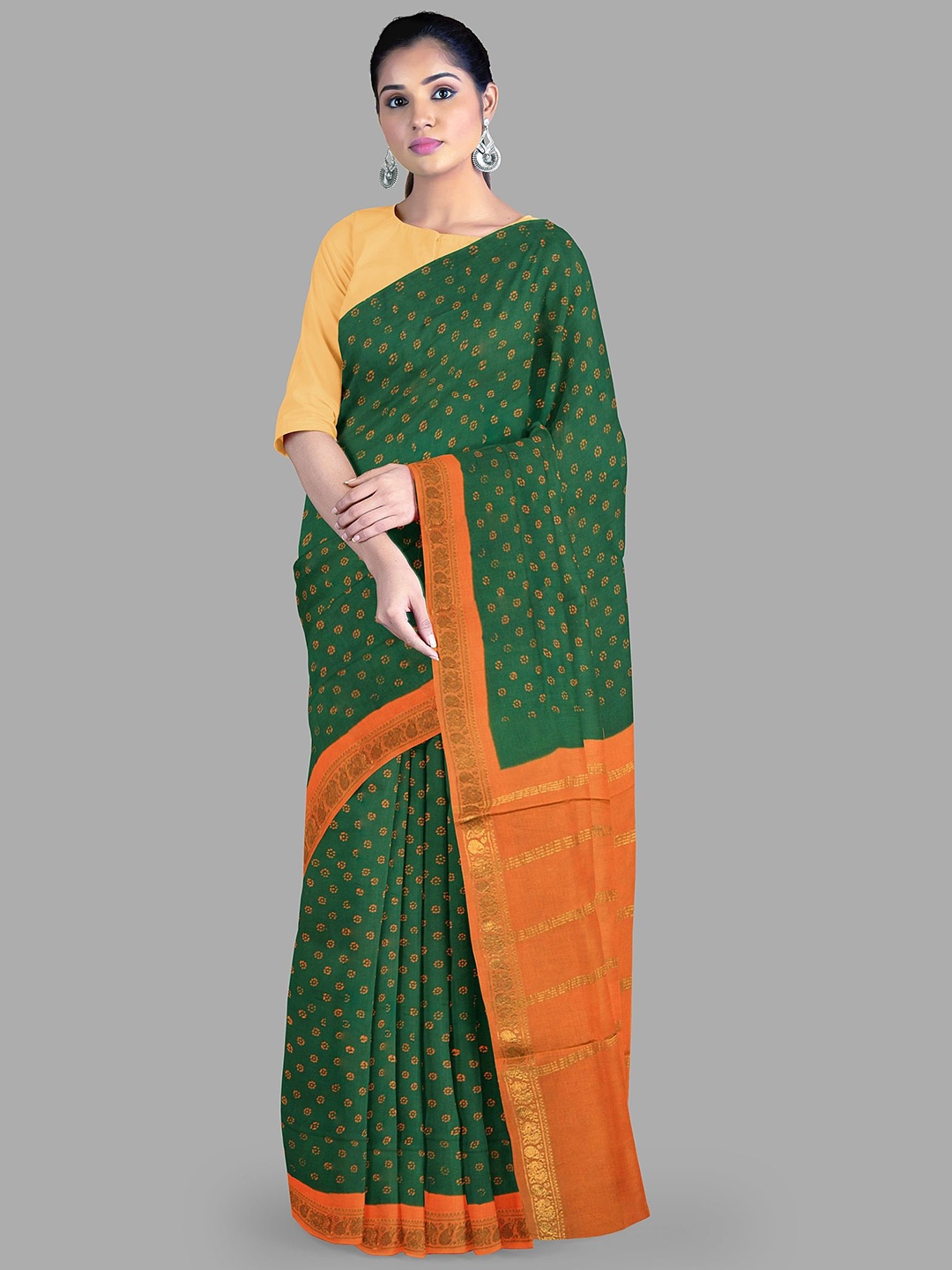 

The Chennai Silks Floral Zari Pure Cotton Sungudi Saree, Green