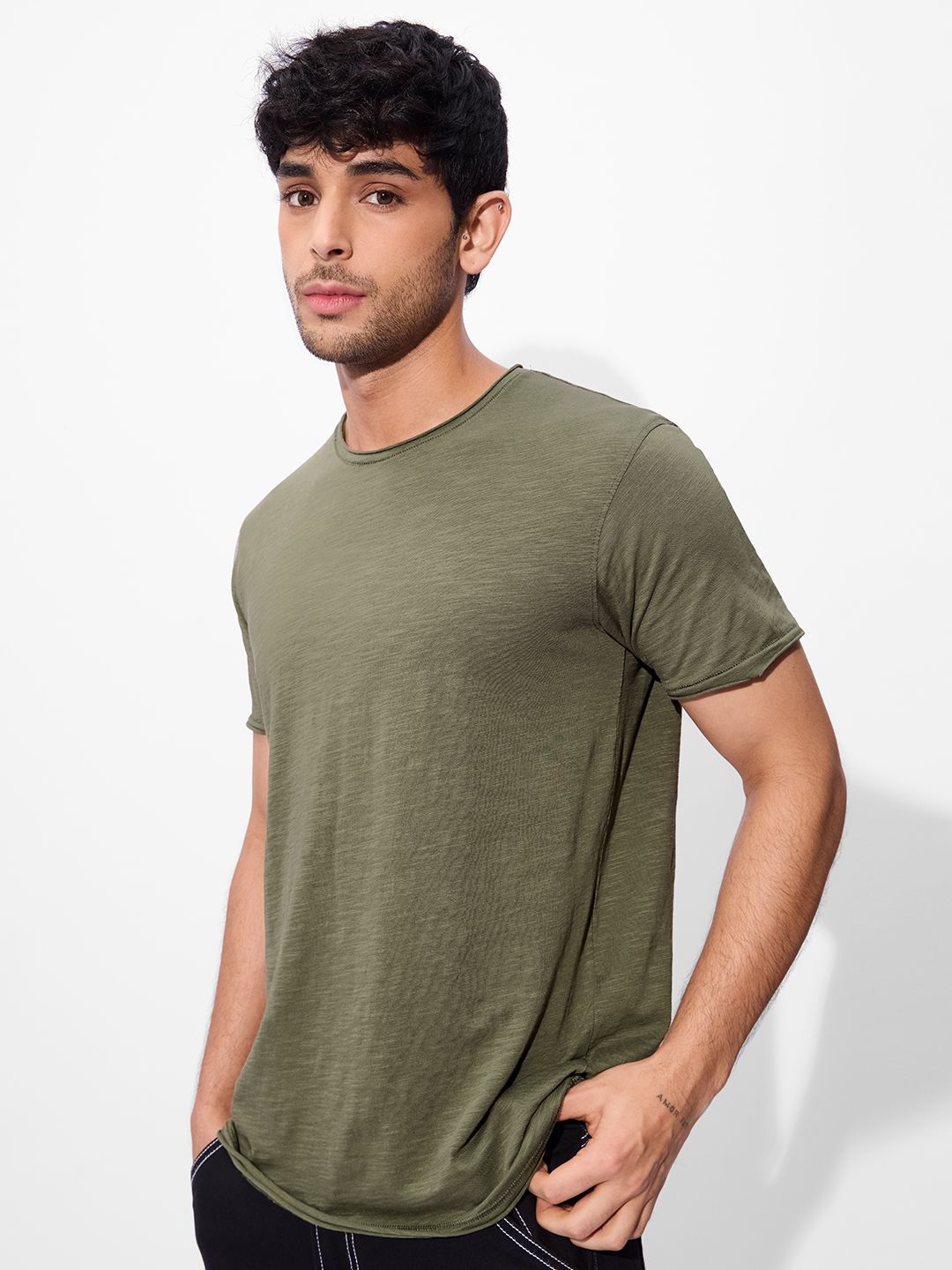 

The Souled Store Men Solid Round Neck Cotton T-shirt, Green