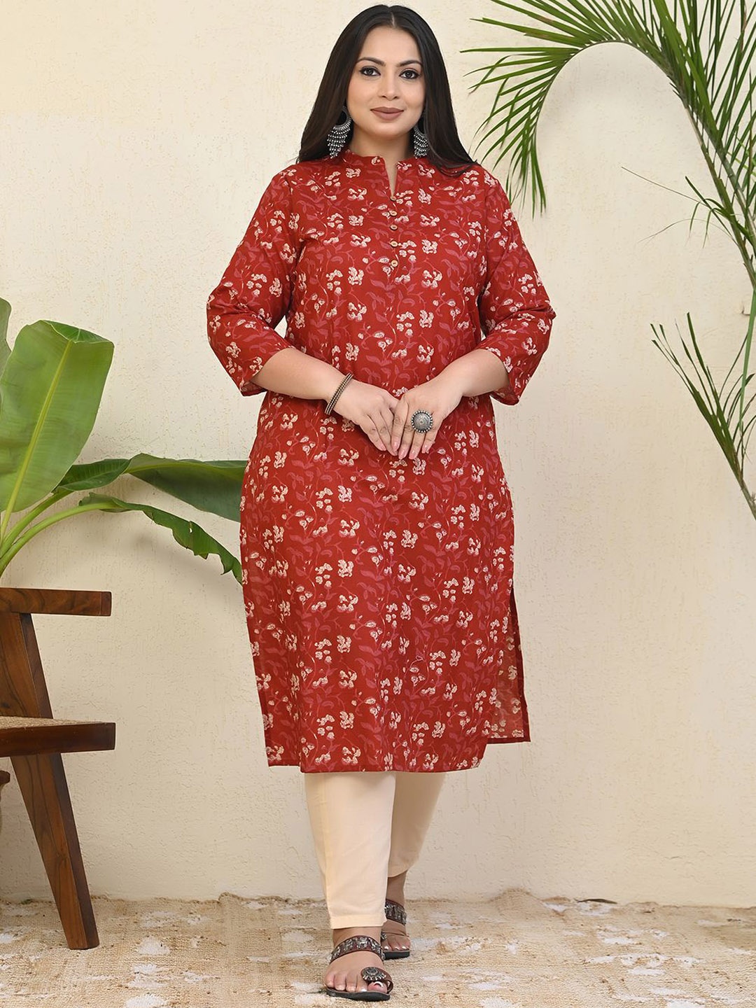 

Aspriya Plus Size Floral Printed Mandarin Collar Pure Cotton Kurta, Red