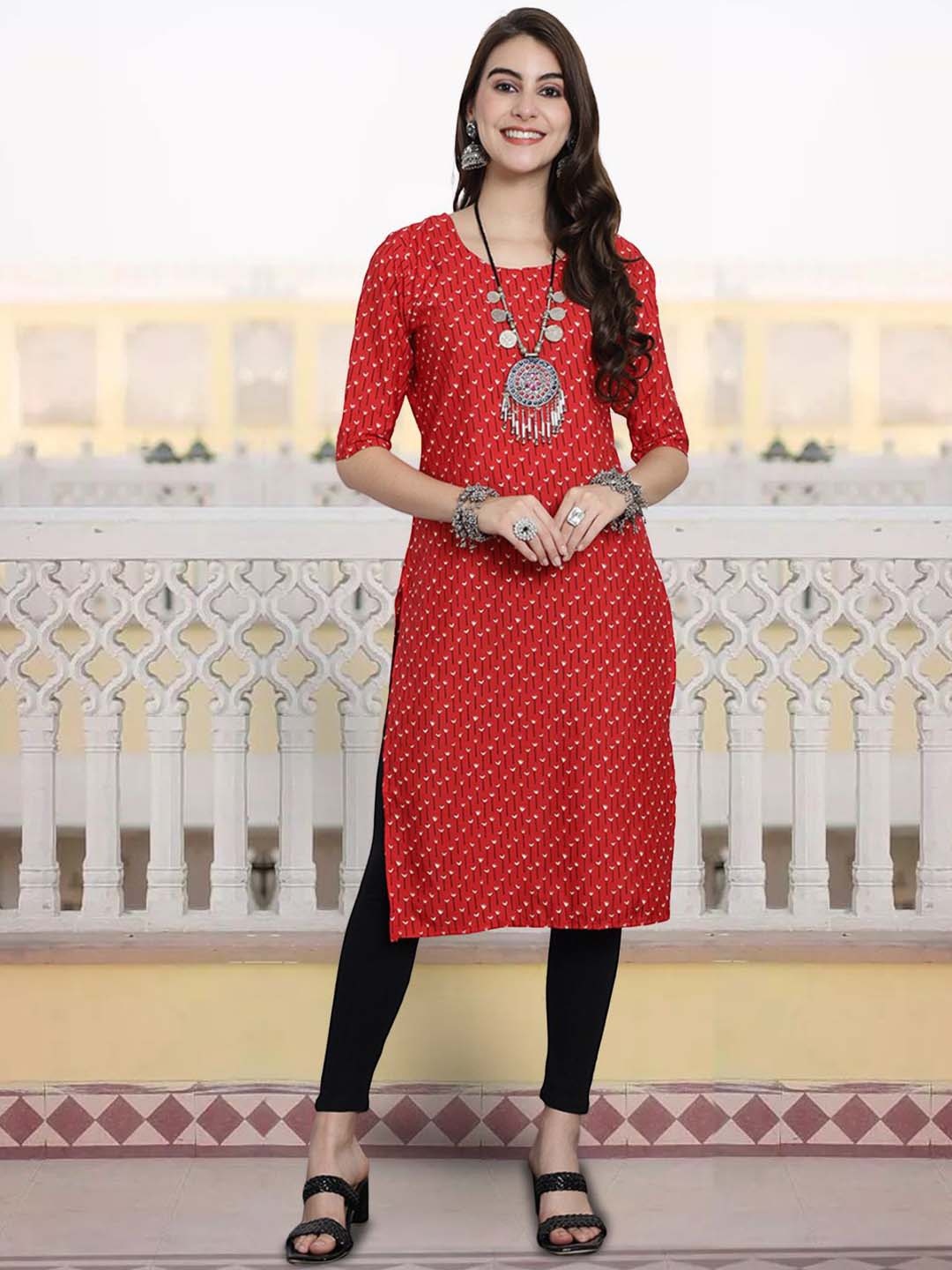 

7Threads Floral Printed Round Neck Crepe Straight Kurta, Red