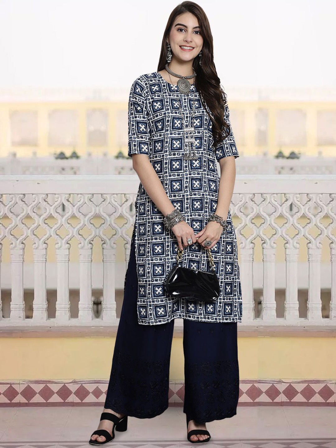 

7Threads Women Printed Patchwork Floral Crepe Kurta, Multi