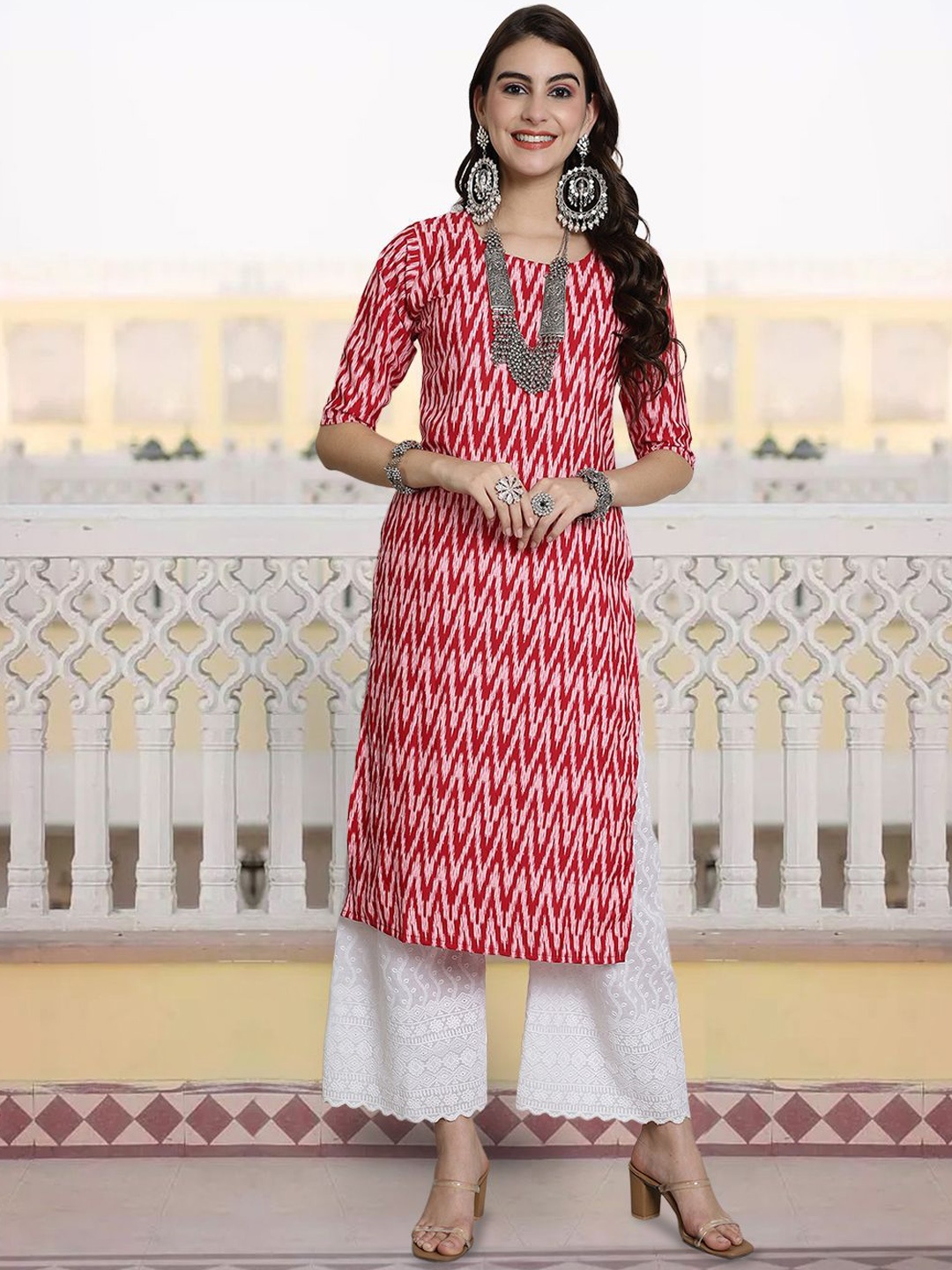 

7Threads Geometric Printed Round Neck Straight Kurta, Red