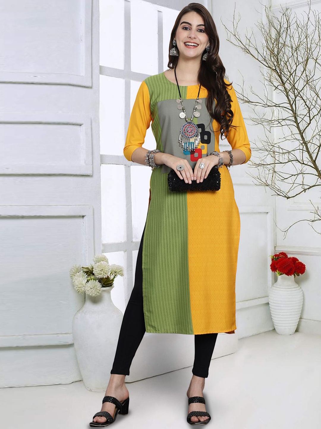 

7Threads Geometric Printed Round Neck Straight Kurta, Yellow