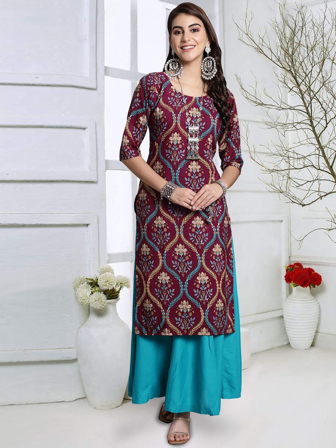 

7Threads Floral Printed Round Neck Straight Kurta, Maroon