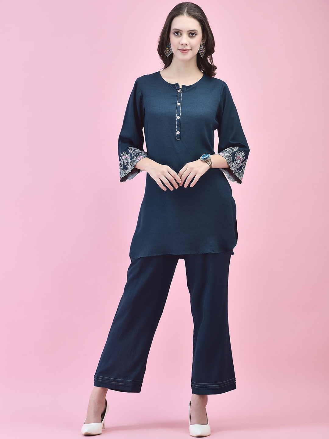 

Shree Round Neck Floral Embroidered Tunic With Trousers, Blue