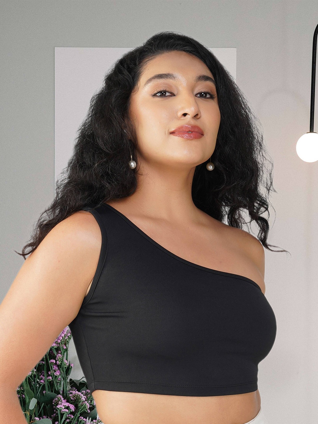 

Elibolz Women Solid Knits One Shoulder Top, Black