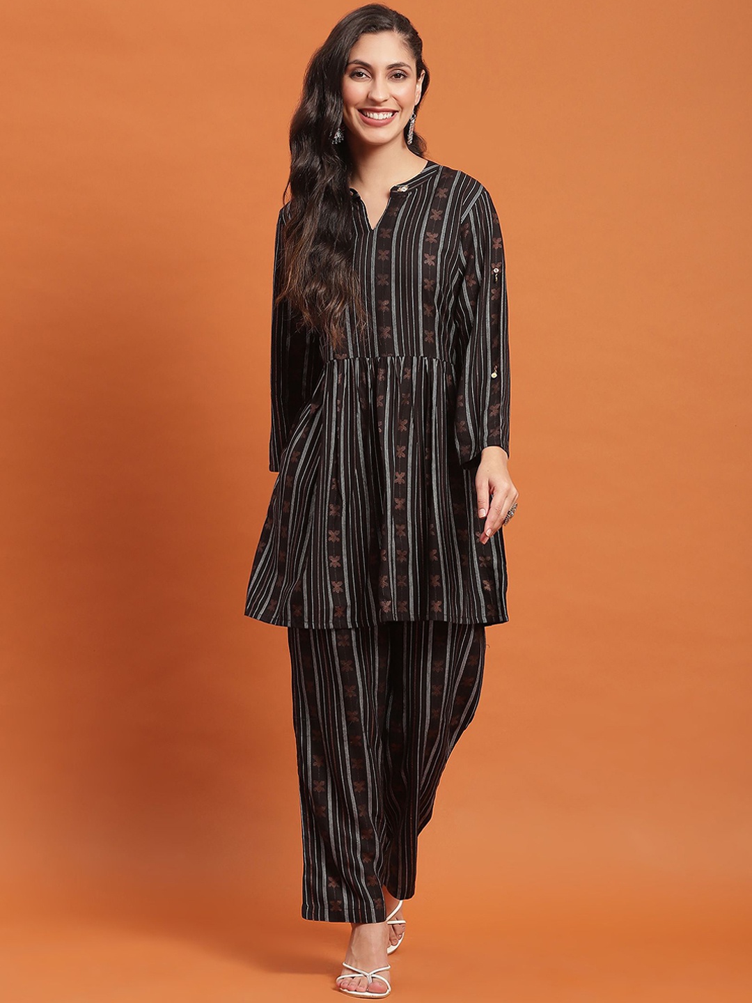 

Shree Printed Mandarin Collar Tunic With Trouser, Black