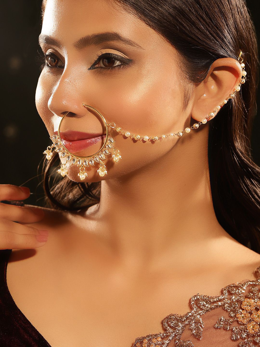 

Priyaasi Gold-Plated Sequinned Kundan & Pearl Ring Nosepin
