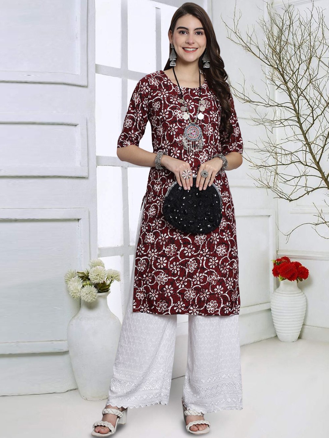 

7Threads Floral Printed Crepe Straight Kurta, Maroon