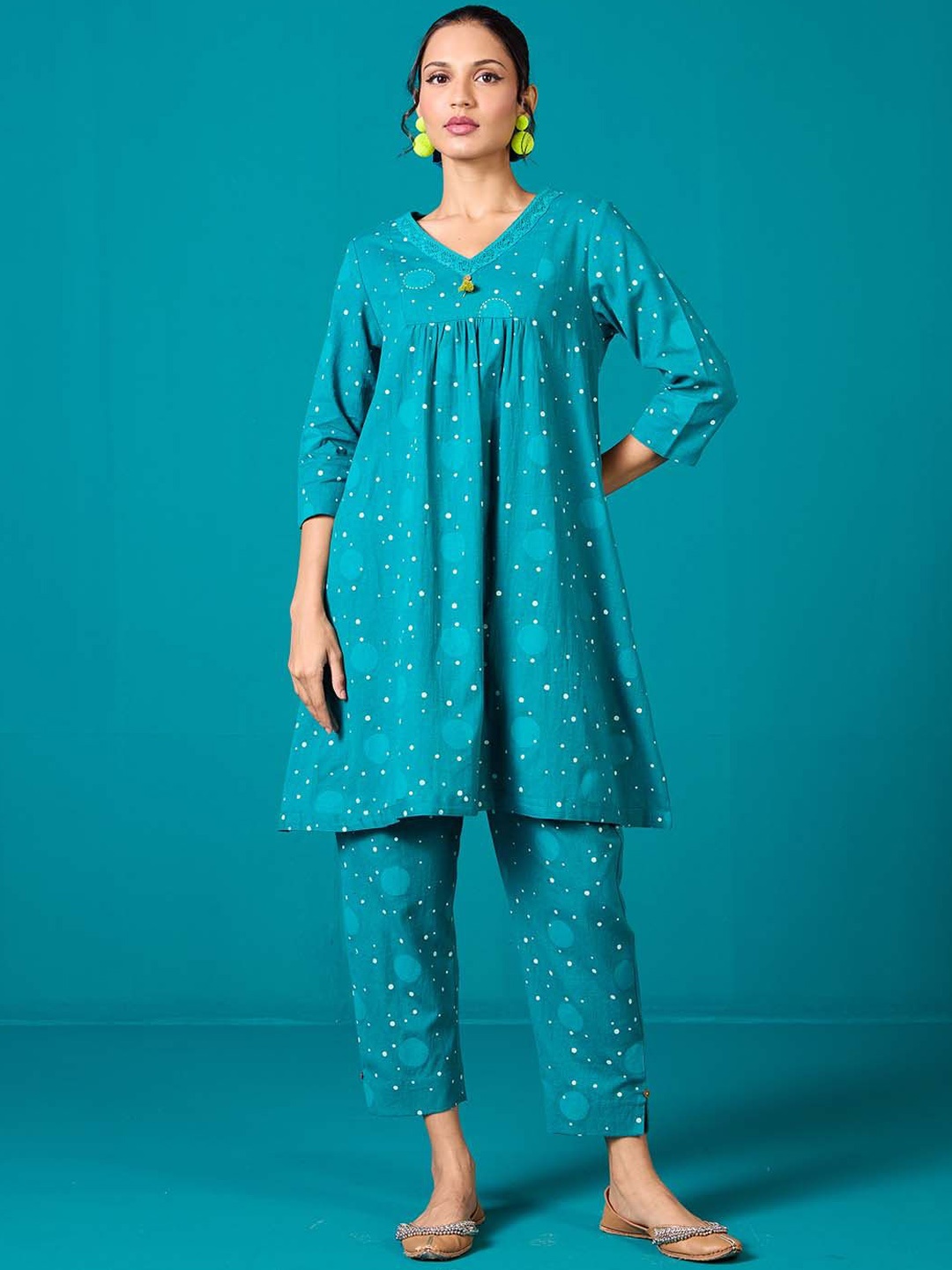 

Likha Polka Dot Printed A-Line Kurta with Trousers, Blue