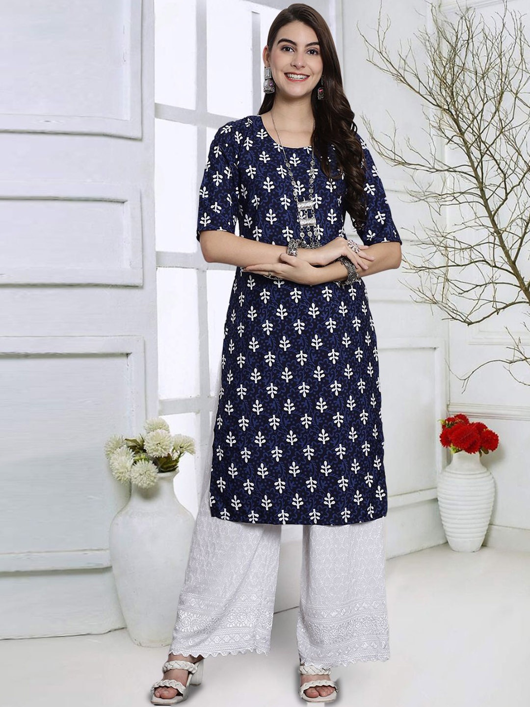 

7Threads Floral Printed Straight Kurta, Blue
