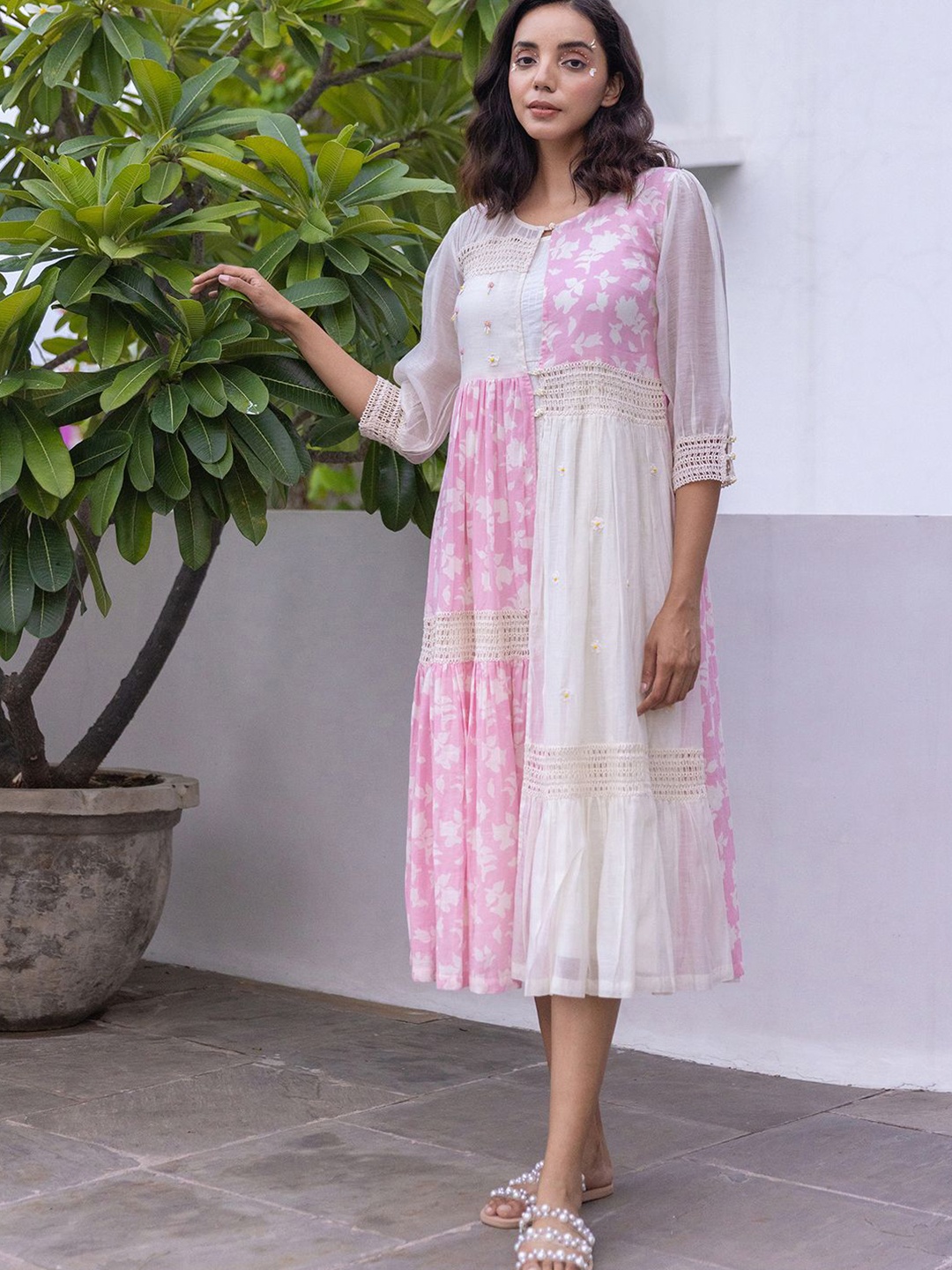 

The Yellow Bow Colourblocked A-Line Midi Dress With Jacket, Pink