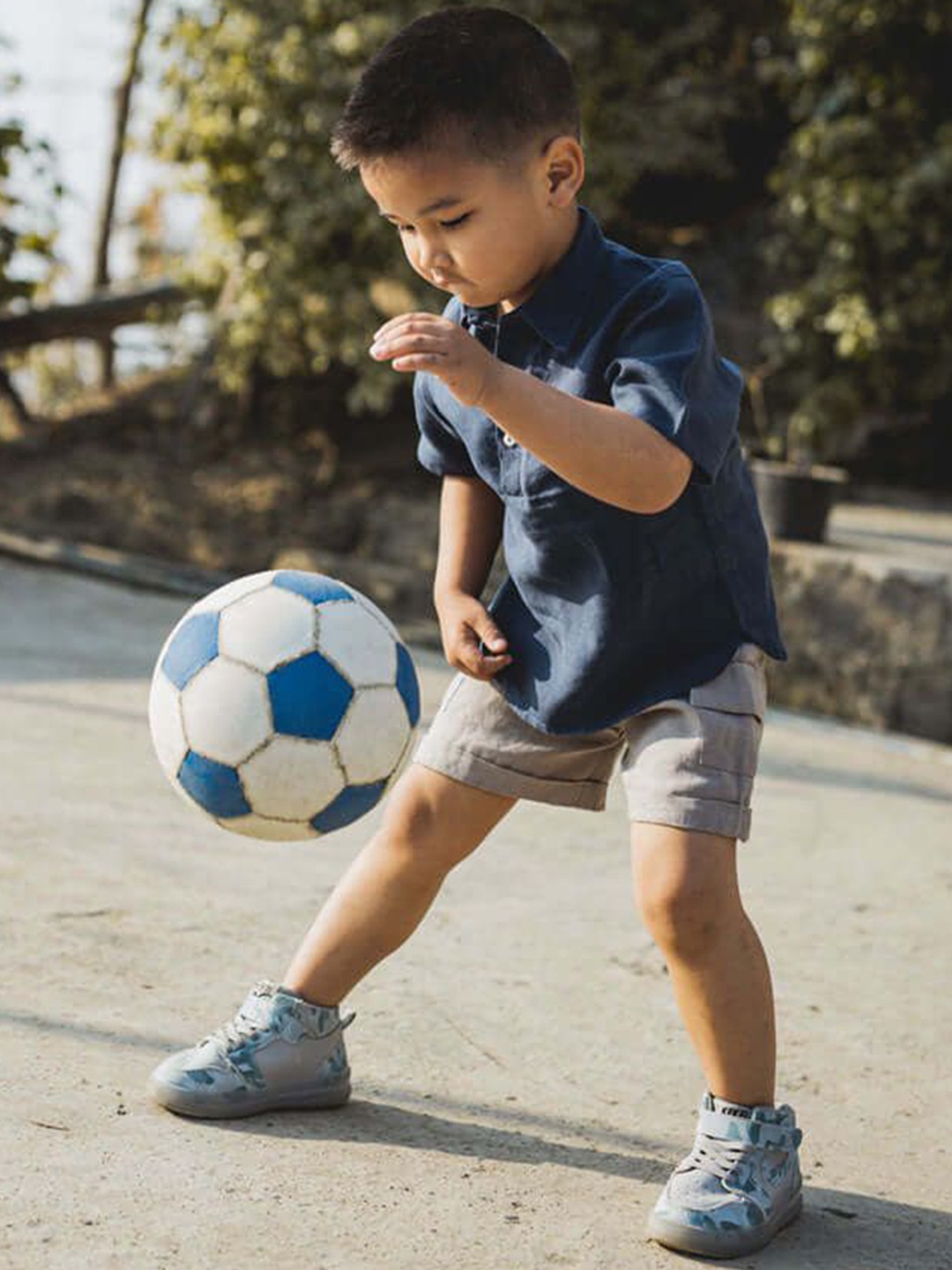 

CHI LINEN CLOTHING Boys Solid Regular Fit Linen Shorts, Grey
