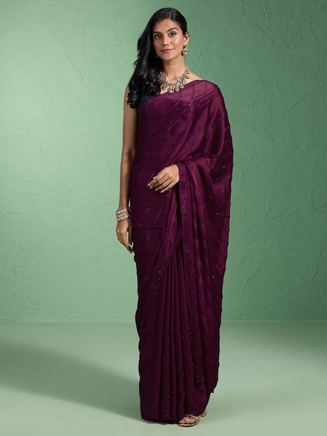 

Likha Embellished Embroidered Saree, Purple