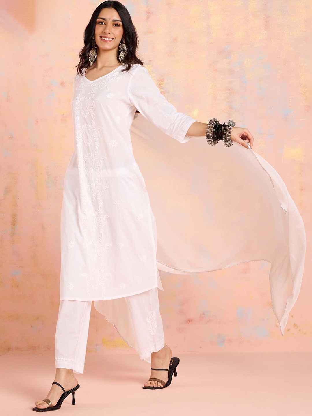 

Likha Floral Embroidered Pure Cotton Kurta with Trousers & Dupatta, White
