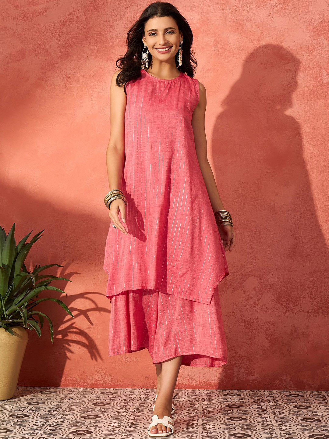 

InWeave Striped Sleeveless Asymmetric A-Line Kurta With Palazzos, Red