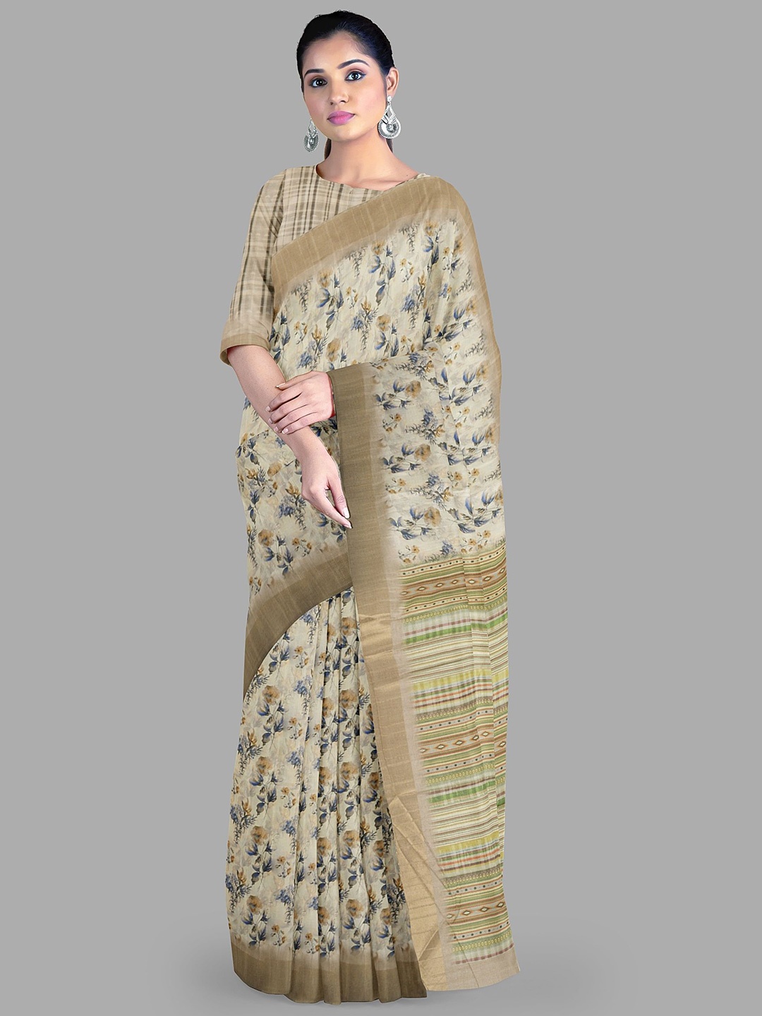 

The Chennai Silks Floral Zari Banarasi Saree, Off white