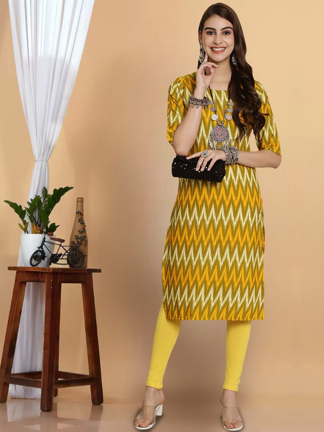 

7Threads Geometric Printed Round Neck Straight Kurta, Green