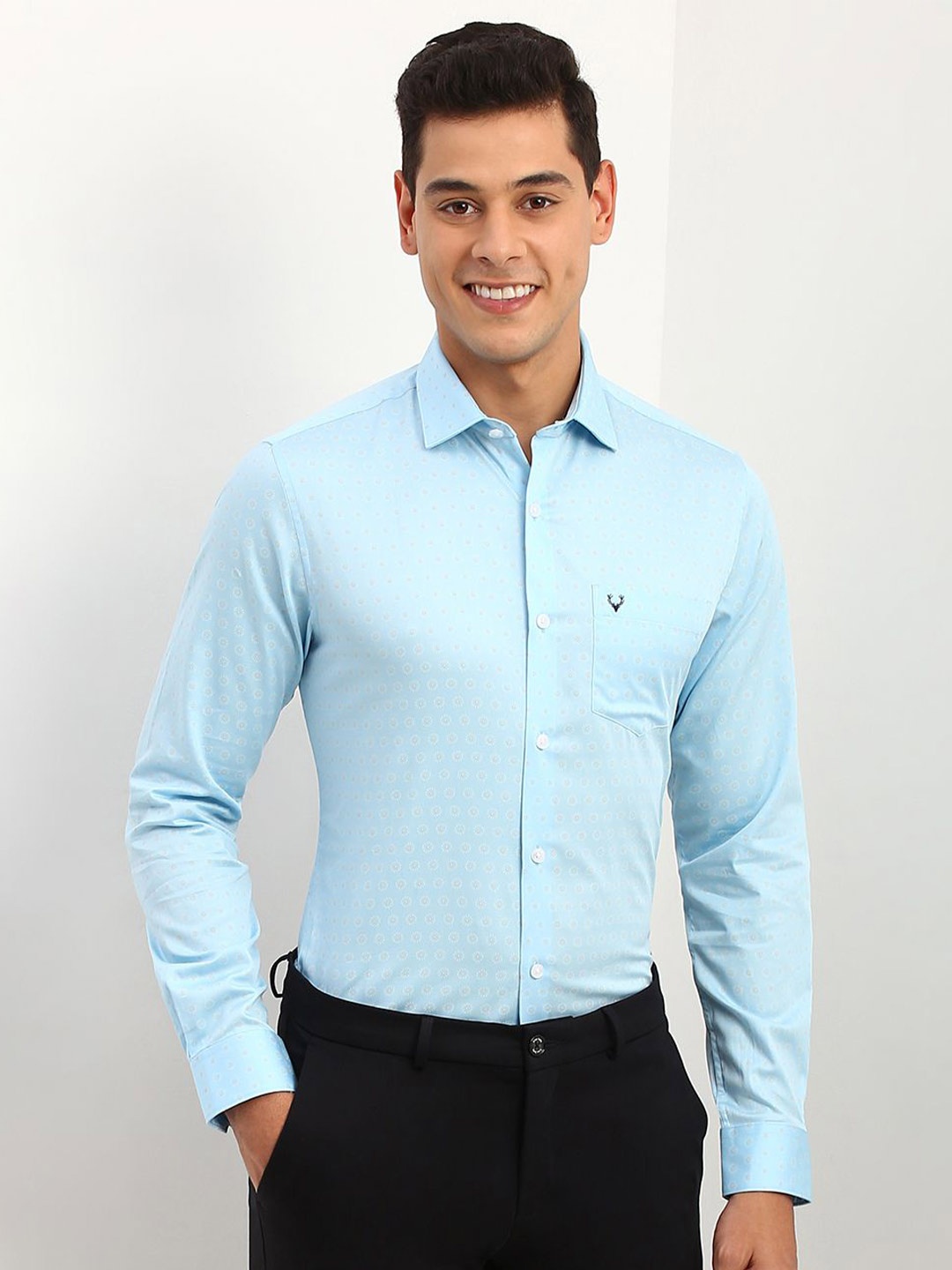 

Allen Solly Men Spread Collar Floral Printed Cotton Slim Fit Formal Shirt, Blue
