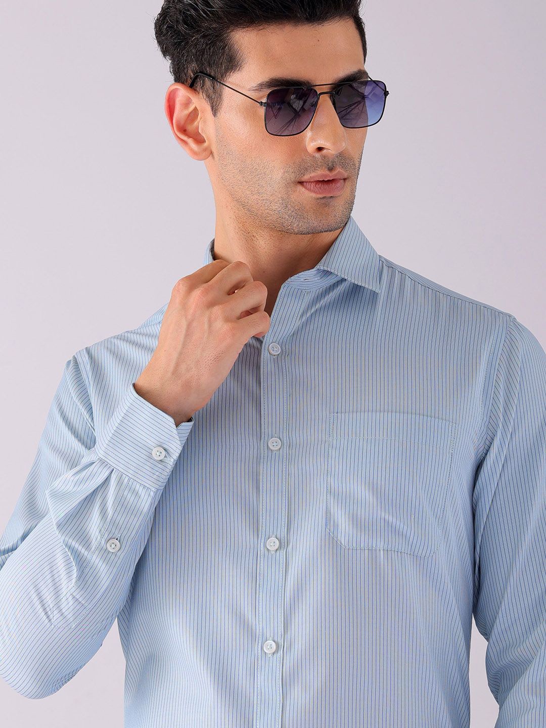 

The Indian Garage Co. X Luxe Men Spread Collar Striped Slim Fit Formal Shirt, Blue