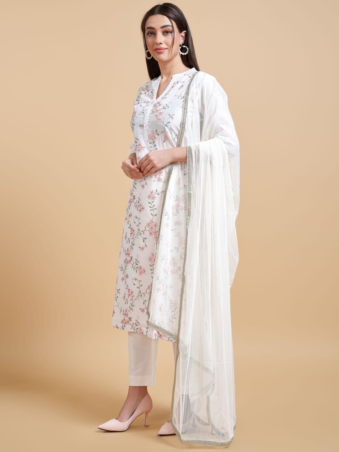 

Suha Women Floral Printed Regular Kurta with Trousers & With Dupatta, Off white