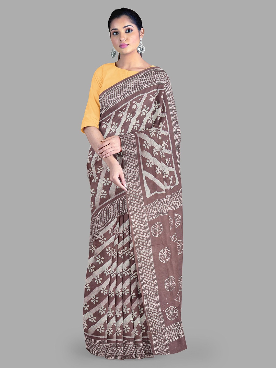 

The Chennai Silks floral printed pure Cotton sungudi Saree, Brown