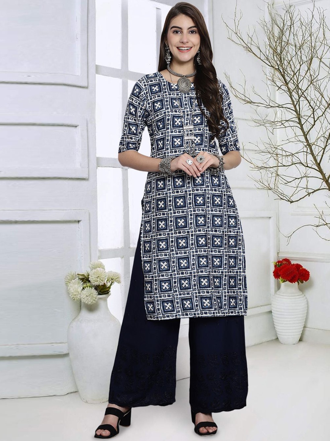 

7Threads Ethnic Motifs Printed Round Neck Crepe Straight Kurta, White