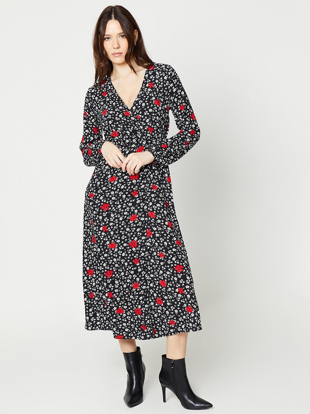 

DOROTHY PERKINS Floral Print Puff Sleeve Midi Dress, Black