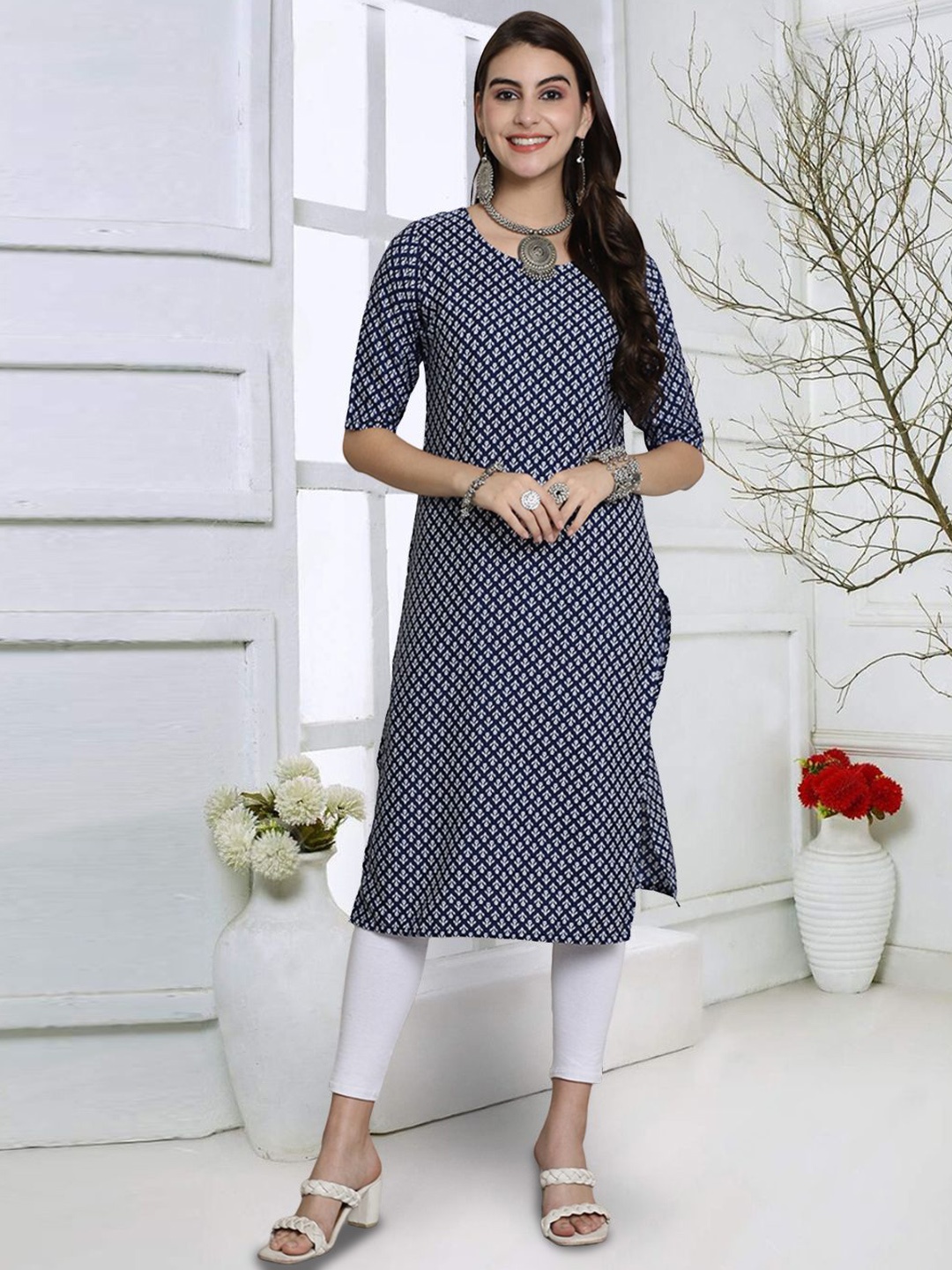 

7Threads Ethnic Motifs Printed Straight Kurta, Blue