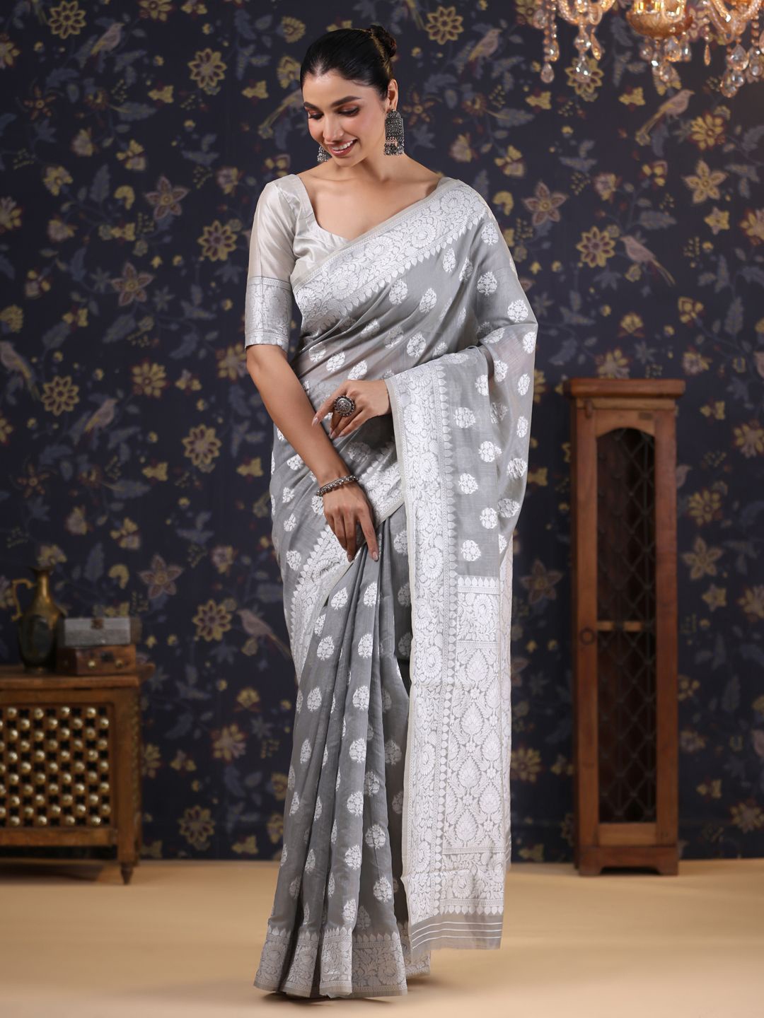 

House of Pataudi Women Woven Design Pure Linen Banarasi Saree, Grey