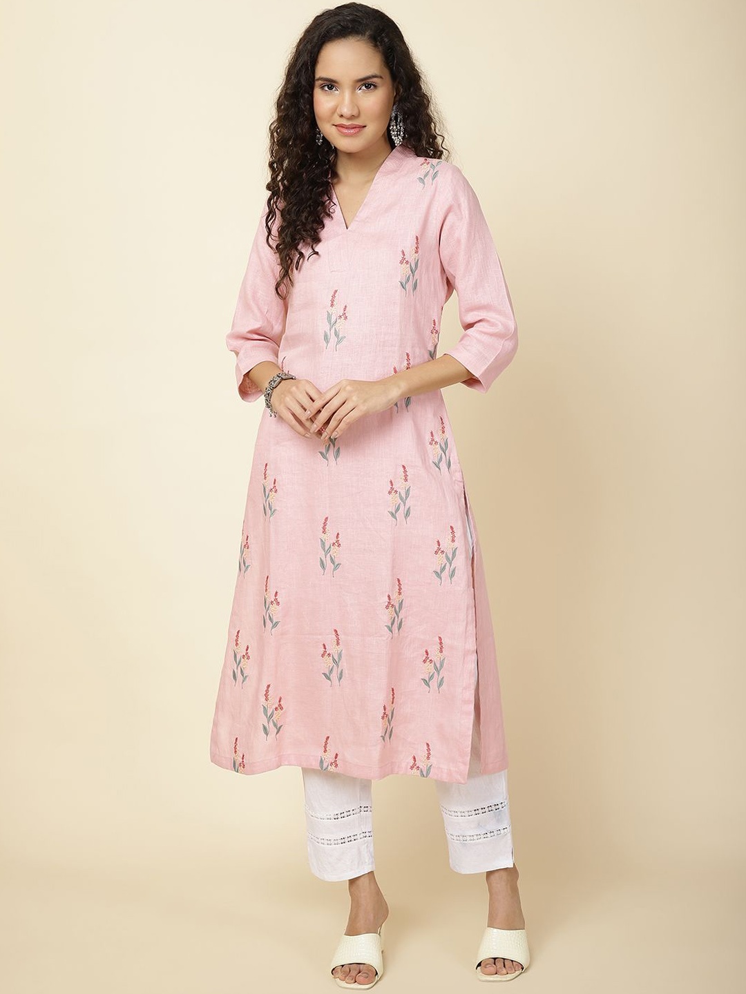 

Meena Bazaar Women Ethnic Motifs Embroidered Thread Work Kurta, Pink